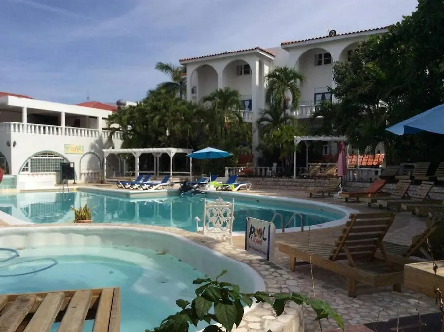 Lush Tropical Apartment Located In A 4-Star Resort 런어웨이베이
