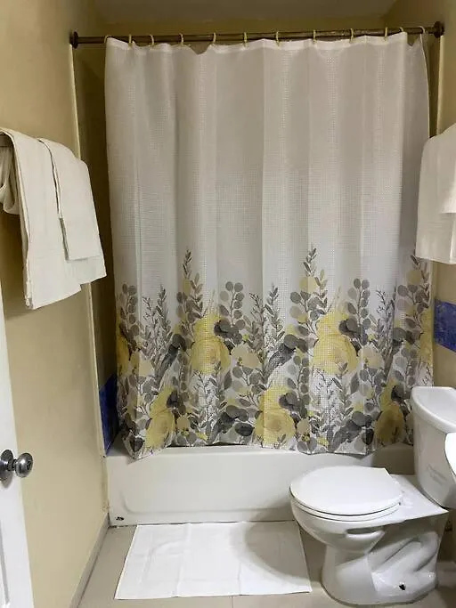 Lush Tropical Apartment Located In A 4-Star Resort 런어웨이베이